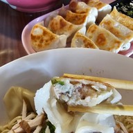 ร้านบะหมี่้กี๊ยวยูนนานสาขาเชียงราย บายพาสสนามกีฬา