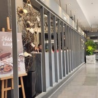 Greyhound Café เซ็นทรัลพลาซา ลาดพร้าว