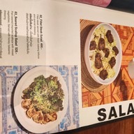 Greyhound Café เซ็นทรัลพลาซา ลาดพร้าว