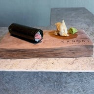 Kanori Hand Roll Bar  Central Embassy