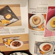 Greyhound Café เซ็นทรัลพลาซา ลาดพร้าว