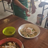 ร้านบะหมี่้กี๊ยวยูนนานสาขาเชียงราย บายพาสสนามกีฬา