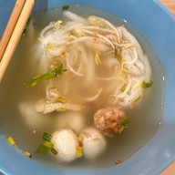 ลูกชิ้นปลานายโส่ย -