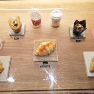 We Are Young - Cafe,Brunch & Art