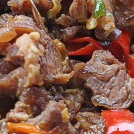 กระเพราเนื้อ อาหารตามสั่ง ปิ้งย่าง-ริมกวงคอลาบ