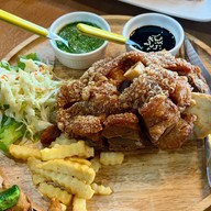 ขนมบ้านคุณย่า คาเฟ่ 0003 สาขาสูงเนิน