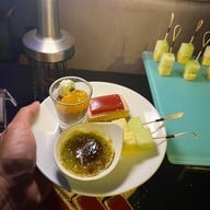 Three Sixty Lounge Millennium Hilton Bangkok Hotel