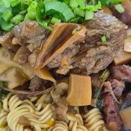 ขนมจีนน้ำวัว