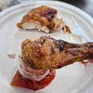 ไก่ทอดเจ๊กี ส้มตำโปโล ลุมพินี