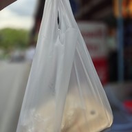 ไก่ทอดเจ๊กี ส้มตำโปโล ลุมพินี