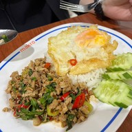 ป.คชสารอาหารตามสั่ง