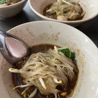 ก๋วยเตี๋ยวเรือ (ป้าเล็ก) เจ้าเก่า