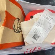 KFC รถไฟฟ้าใต้ดิน ลาดพร้าว