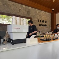 บรรยากาศ อาร์ทิมิส คาเฟ่ พระประแดง