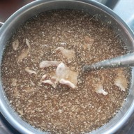 ราดหน้ายอดผัก 5แยกลำกะโหลก