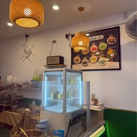 มารีย์ บัวลอยไส้ทะลัก แยกไฟแดงอุดม