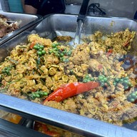 ข้าวราดแกงเฮียปัน