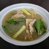 เมนูของร้าน โย่ง ราดหน้าหมูอึ๋ม เจ้าเก่า เจ้าเดียว