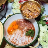 ทวีโชคหมูกะทะ สาขา9 บรรทัดทอง (สำนักงานใหญ่)