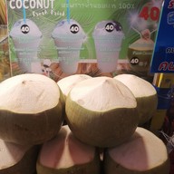 บรรยากาศ ผู้ชายขายน้ำ(ปั่น) ยินดีต้อนทรัพย์