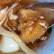 เจ้จิ๋ม กระเพาะปลาตลาดบางรัก