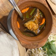 บ้านฮอซอน ขนมจีนต้ม หม้อปลาร้า