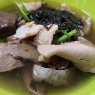 เมนูของร้าน ต้มเลือดหมู ก๋วยจั้บนาทอง