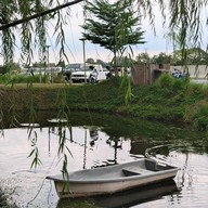 ดอกไม้ ประตู แจกัน วิลเลจ