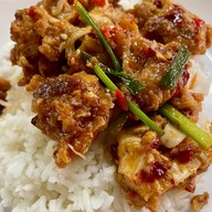 ร้านตาหวาน อาฉีไก่ทอด ตลาดน้อย