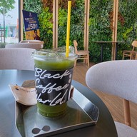 Coffee World  นครชัยศรี 11