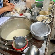 ร้านน้ำเต้าหู้เจ้าเก่าบางรัก