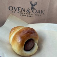 Oven&Oak Artisan Sourdough and bakery สัมมากร