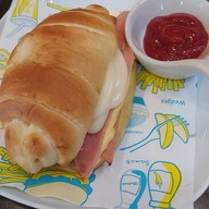 The Coffee Lounge And Forest