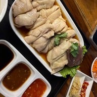 ข้าวมันไก่ขวัญใจ