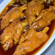 ข้าวขาหมูเกรียงไกร