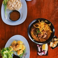 เมนูของร้าน ก๋วยเตี๋ยวลำปาง สาขา 2 (ป่าซาง) ป่าซาง