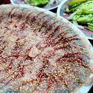 ยิ้มยิ้ม ภัตตาคาร (Yim Yim Restaurant)