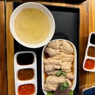 ข้าวมันไก่ขวัญใจ