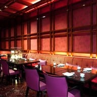 Fei Ya โรงแรมเรเนซองส์ กรุงเทพฯ