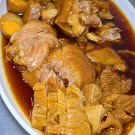 ข้าวขาหมูเกรียงไกร