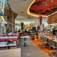 Zaab Eli (แซ่บอีลี่) ฟิวเจอร์พาร์ค และสเปลล์