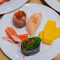 ห้องลามูน ภัตตาคารรามายณะ สาขารางน้ำ รางน้ำ