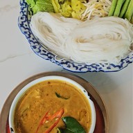 เมนูของร้าน ปิญโต จานด่วนรสใต้