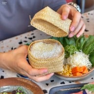 Zaab Eli (แซ่บอีลี่) ฟิวเจอร์พาร์ค และสเปลล์