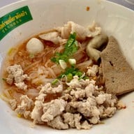 บัวไหลก๋วยเตี๋ยวต้มยำ สาขาหลักเทพรักษ์-วัชรพล