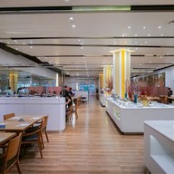 ห้องลามูน ภัตตาคารรามายณะ สาขารางน้ำ รางน้ำ