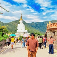 วัดพระธาตุผาซ่อนแก้ว