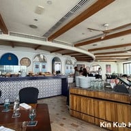 UNO MAS Centara Grand at CentralWorld