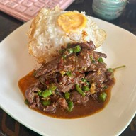 ร้านยำตำเต๋อ