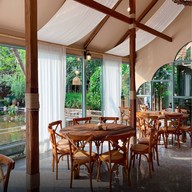 บ้านไร่มหาสวัสดิ์ บาร์บ้านไร่มหาสวัสดิ์